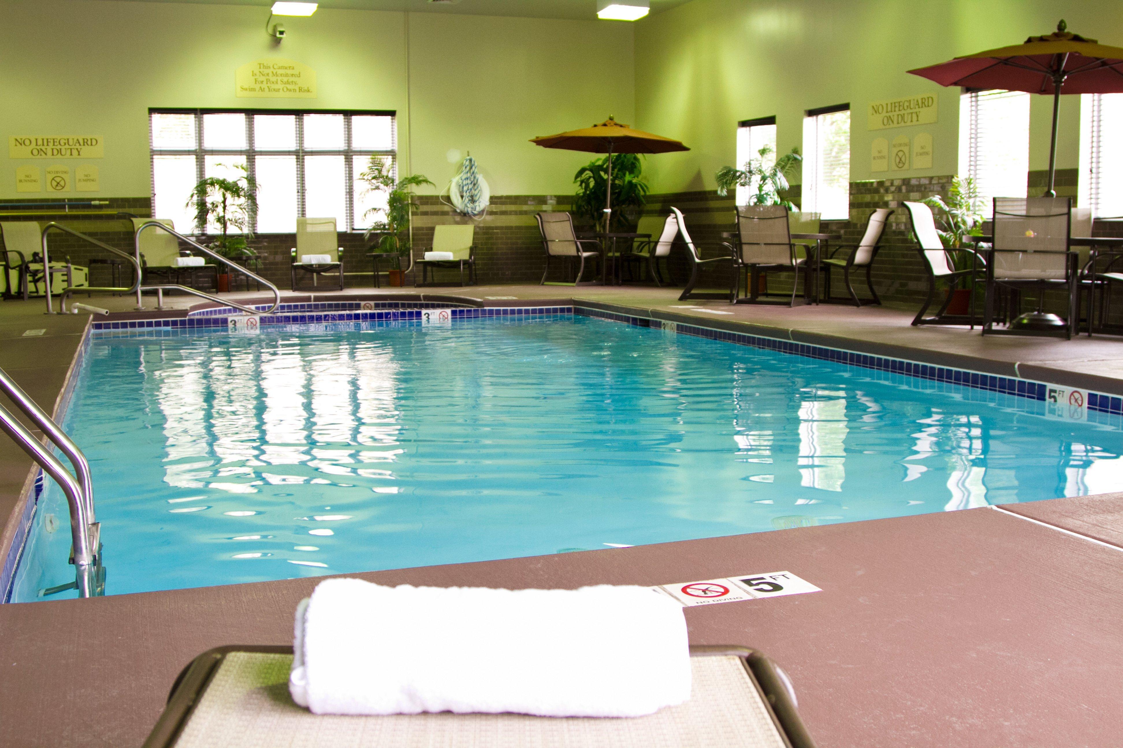 Holiday Inn Express Hotel & Suites Vineland Millville By Ihg Exterior foto
