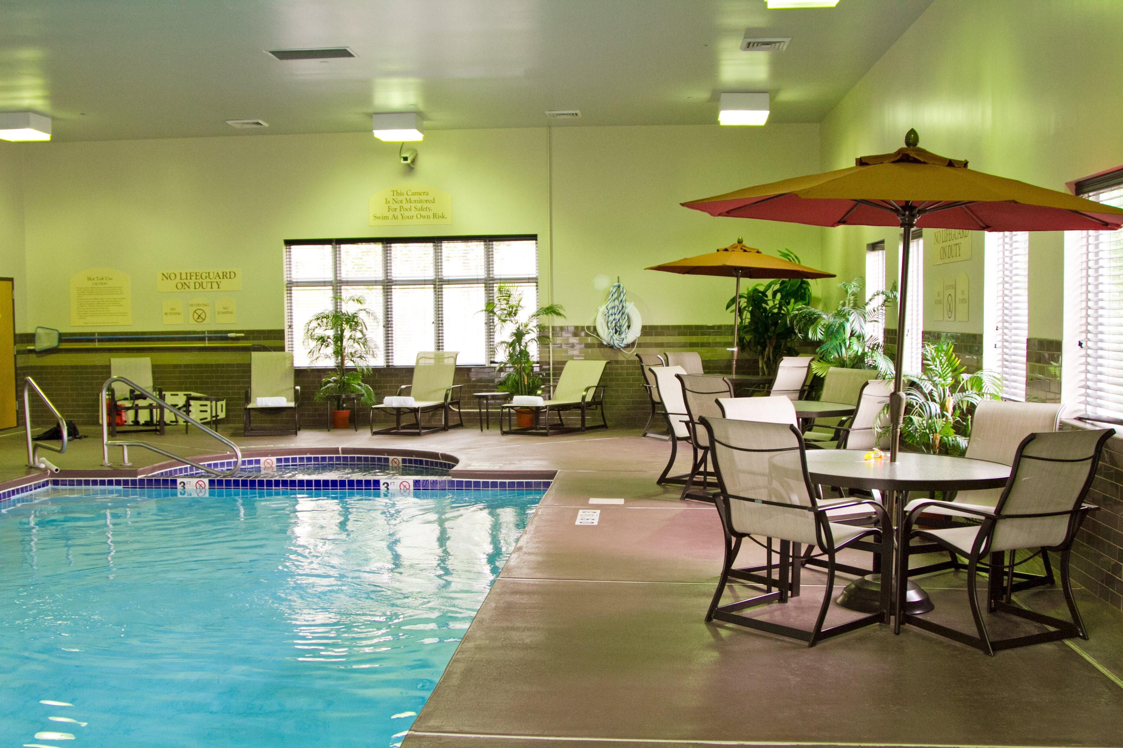 Holiday Inn Express Hotel & Suites Vineland Millville By Ihg Exterior foto