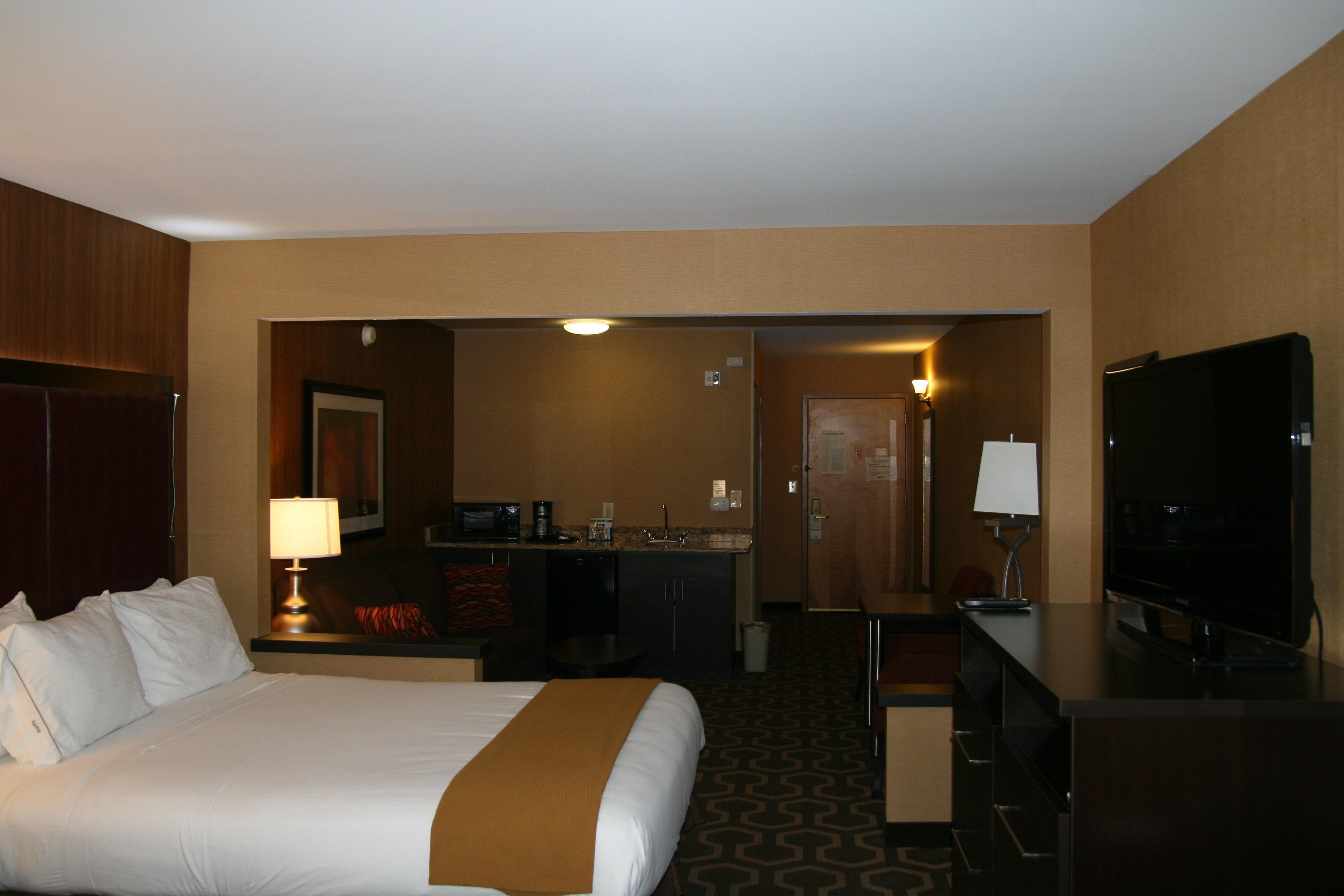 Holiday Inn Express Hotel & Suites Vineland Millville By Ihg Exterior foto