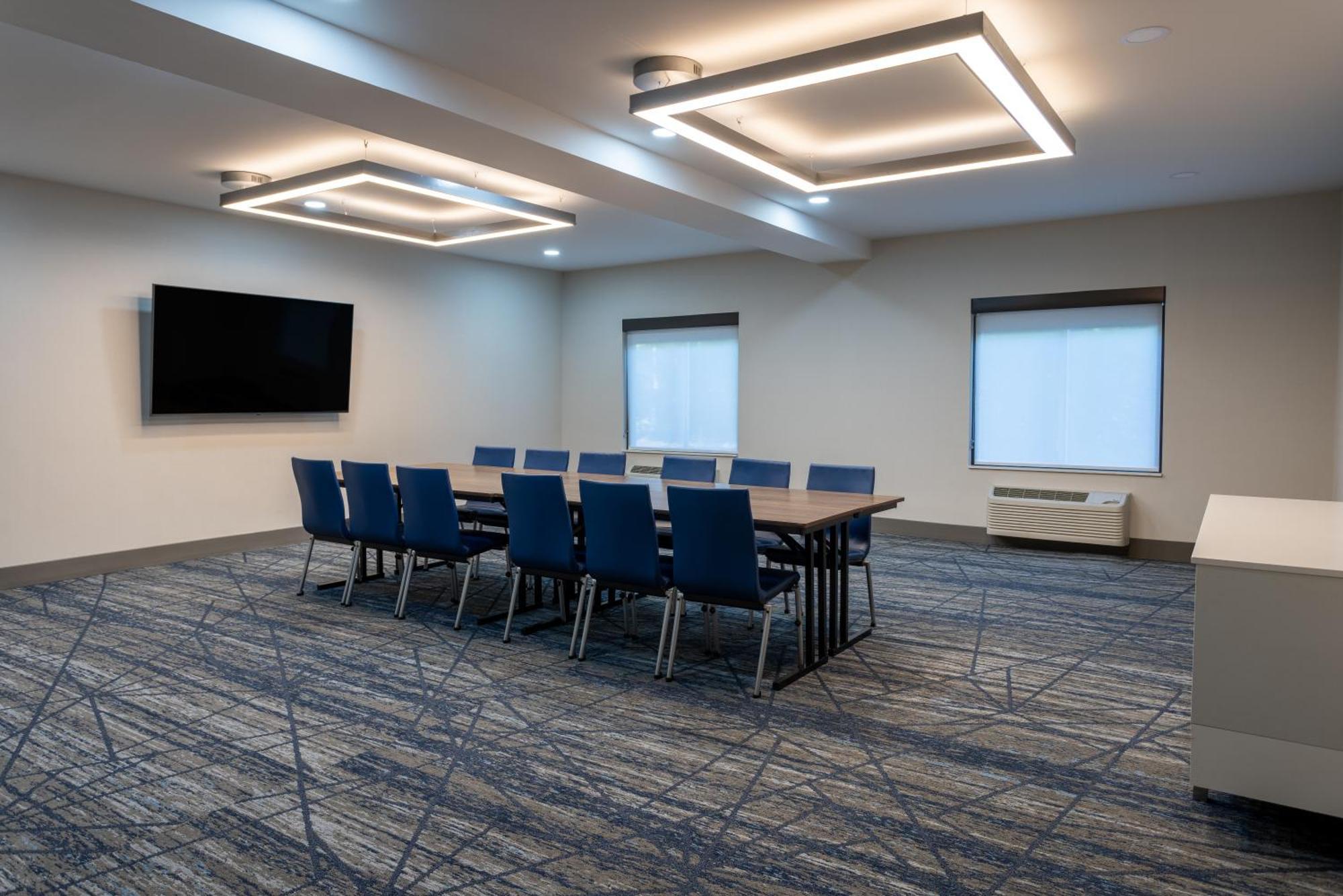 Holiday Inn Express Hotel & Suites Vineland Millville By Ihg Exterior foto