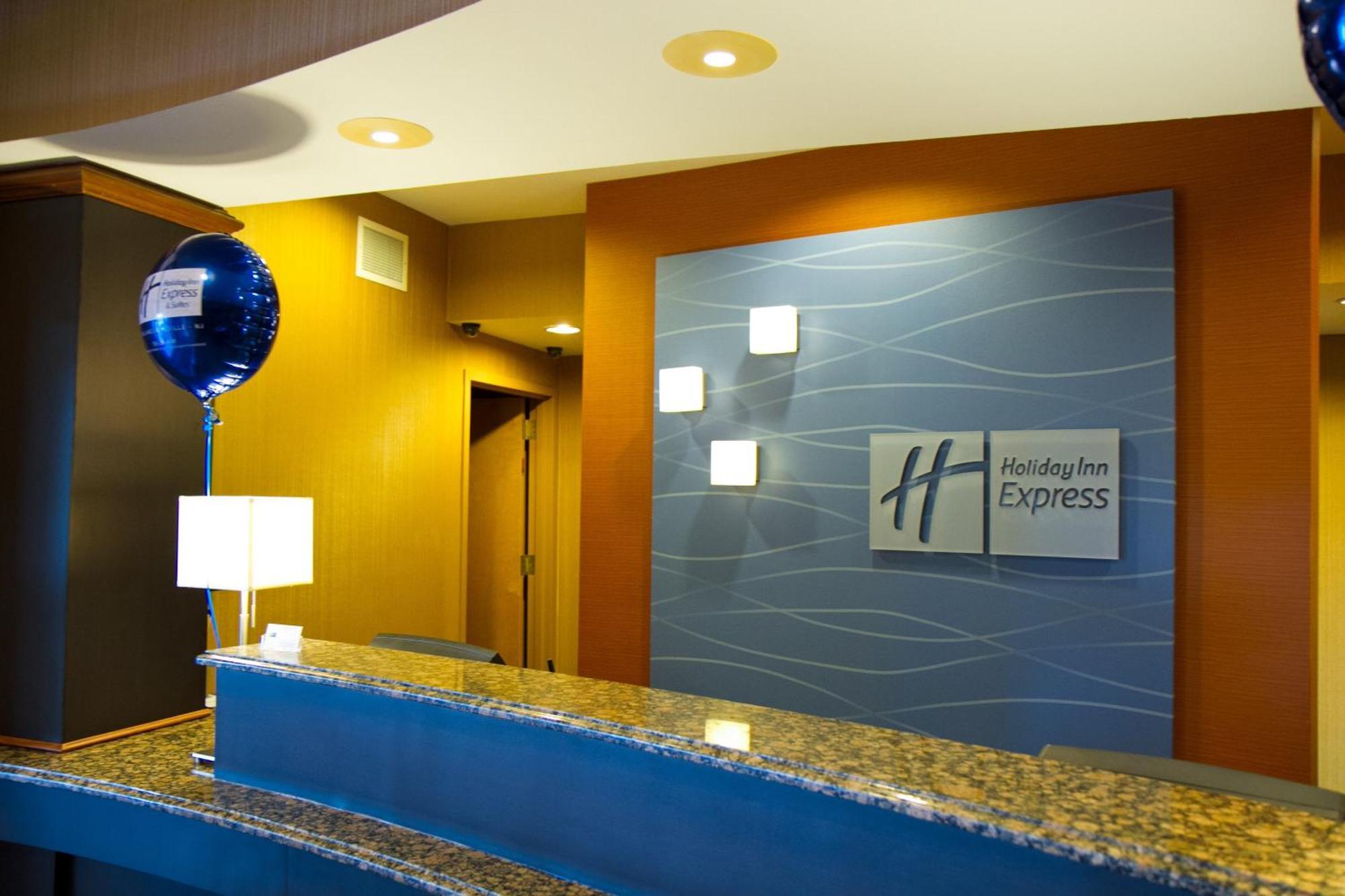 Holiday Inn Express Hotel & Suites Vineland Millville By Ihg Exterior foto